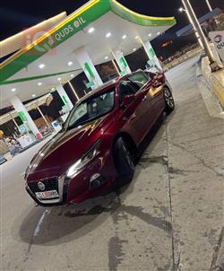 نيسان ألتيما